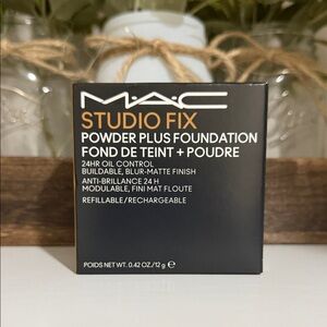 MAC Studio Fix Powder Plus Foundation C8 New Refillable Compact